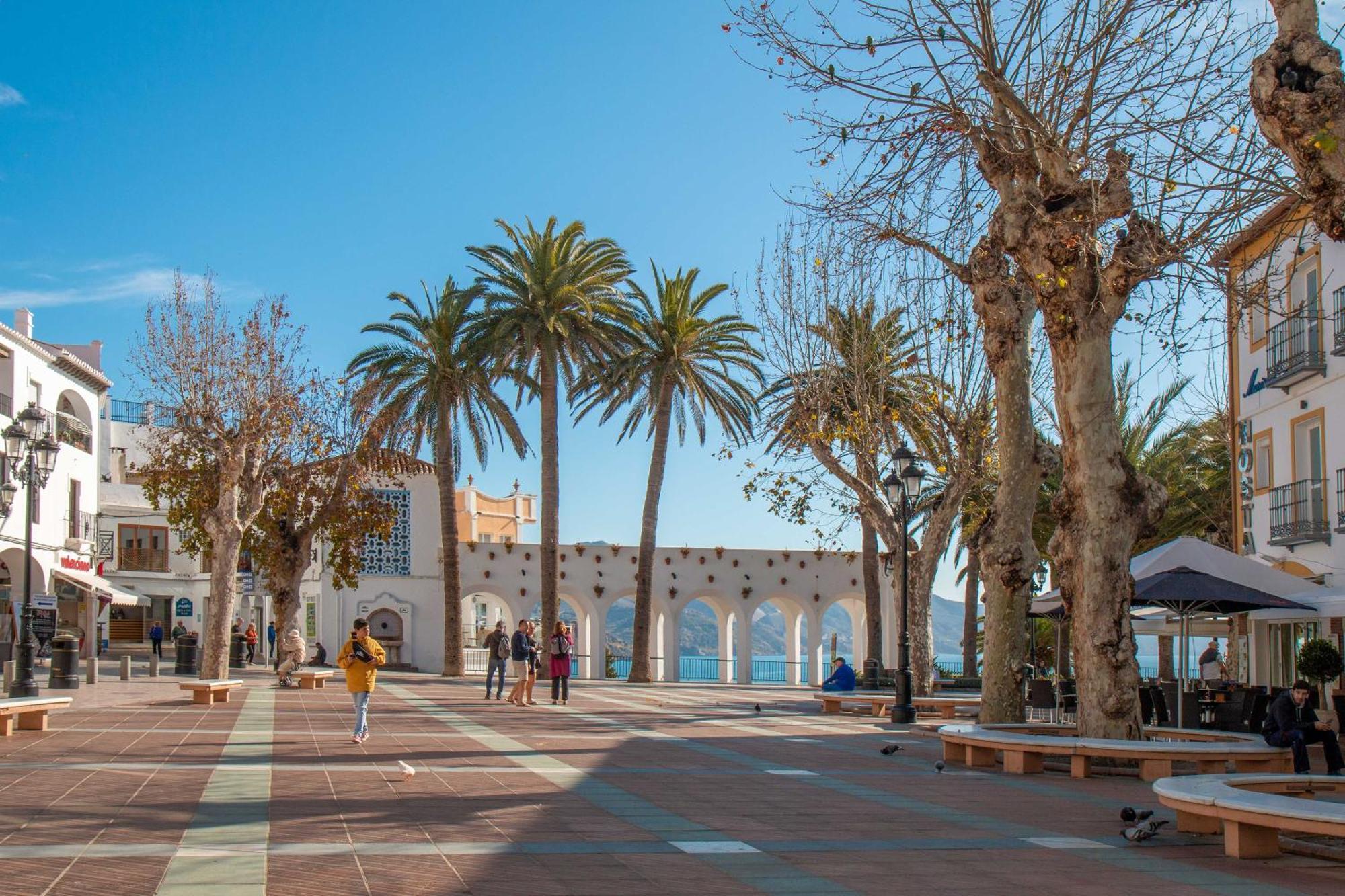 Complejo Andalucia Torrecilla Beach Nerja Exterior photo